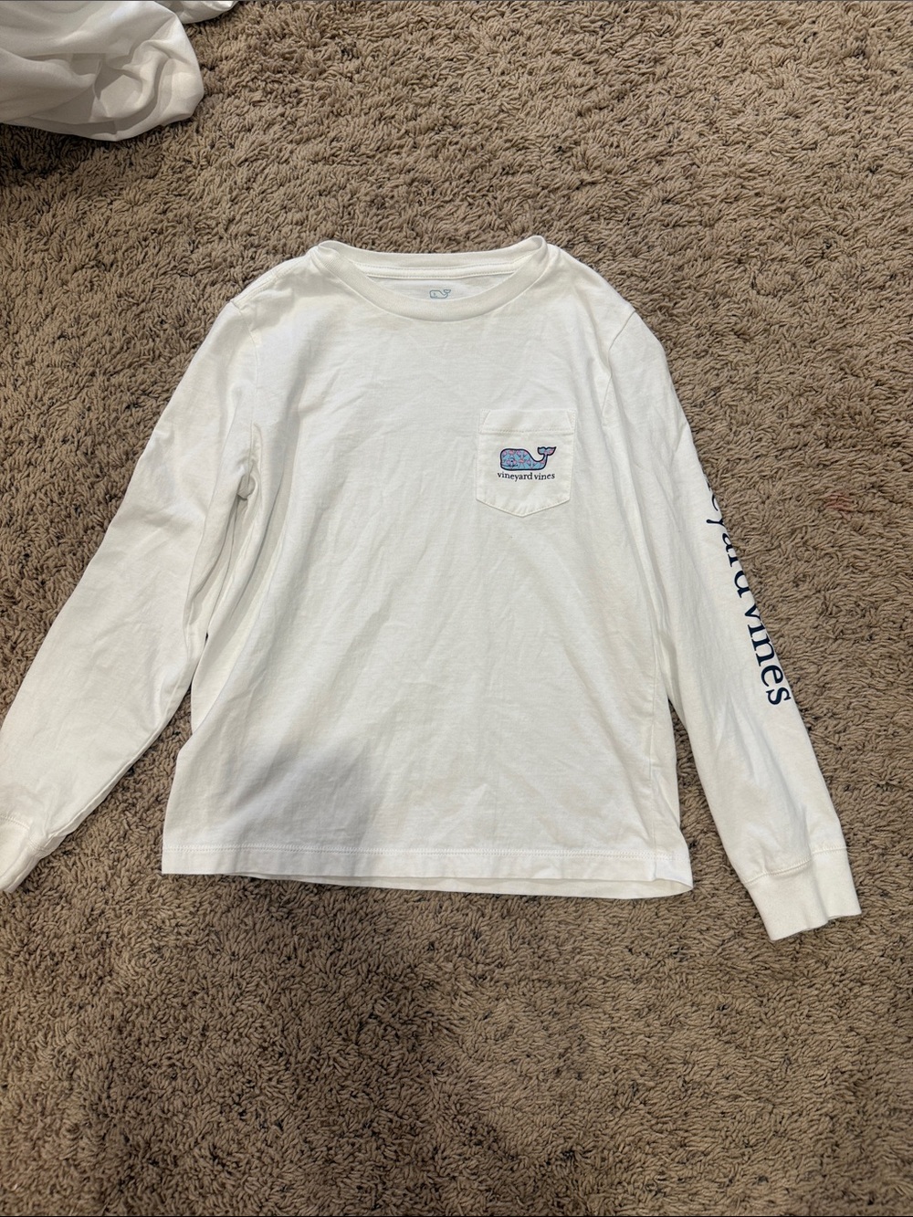 Vineyard Vines White Long Sleeve Pocket Tee with Navy Logo